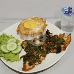 Nasi Ayam Geprek Mantap Lezat