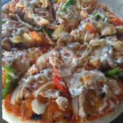 Pizza Ayam Uk. 22cm.