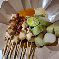 Sate Taichan Daging   Lontong