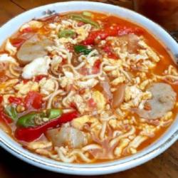 Mie Kuah Pedas Seblak  Krupuk