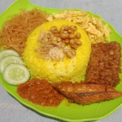 Nasi Kuning Biasa   Balado Pindang Tongkol