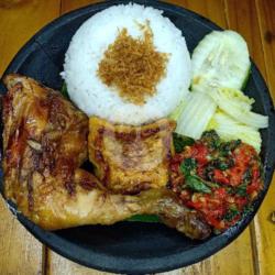 Ayam Bakar Jogja Sambel Kemangi   Nasi   Tempe Bacem   Tahu Terong   Urap Urap   Lalapan