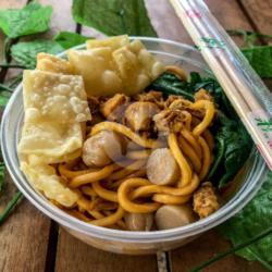 Mie Pangyam Sosis