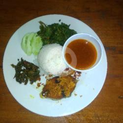 Nasi Sayur   Sambel   Ikan Tongkol Goreng