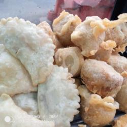 Paket Kombinasi Cireng Ayam Pedas Dan Tahu Pedas