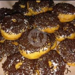 Donat Kentang Mesis