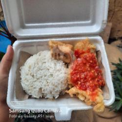 Nasi Telur Geprek Sambal Bawang