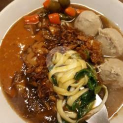 Mie Kangkung Spesial