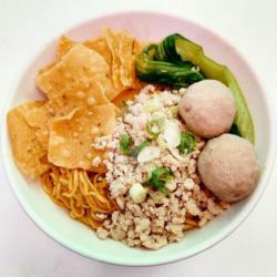 Yamien Manis Ayam Bakso