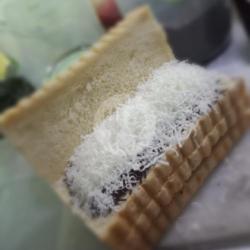 Roti Bakar Kombinasi Coklat Kacang - Coklat Keju