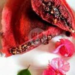 Terang Bulan Red Velvet Coklat Kacang