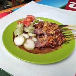 Sate Kambing Madura Lontong 2