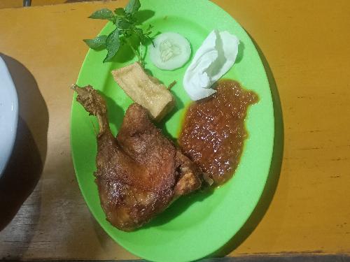 Bebek Goreng Purnama Sayyadi, Pendowo