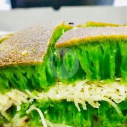 Martabak Manis Pandan Keju