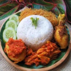 Nasi Uduk Campur