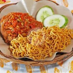 Indomie Korean Spicy   Geprek   Es Teh