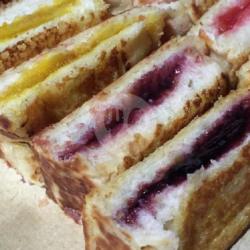 Robak Bandung Nanas Srikaya Blueberry Susu