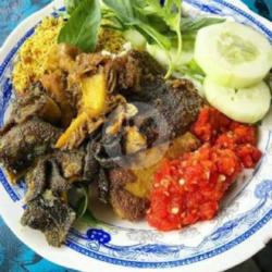 Penyetan Babat   Usus   Teh Pucuk   Terong   Tempe Tahu