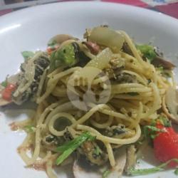 Spaghetti Ala Vongole Alio Aglio