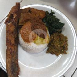 Nasi Ikan Lele