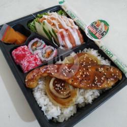 Bento Salmon Teriyaki