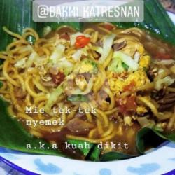 Mie Tek Tek Nyemek Telor Bebek