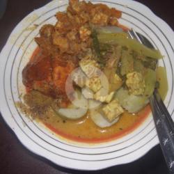 Lontong Sayur Telor Masak Habang