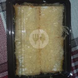 Cake Roll Keju