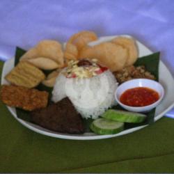 Paket Nasi Uduk Empal