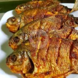 Ikan Bawal Goreng