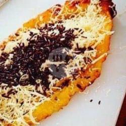 Pisang Tanduk Coklat Keju