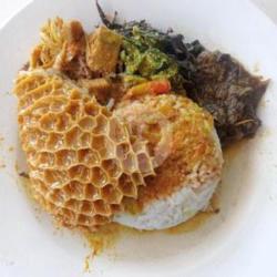 Nasi Gulai Babat Telor Dadar