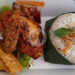 Nasi Liwet Ayam Geprek Tahu Tempe