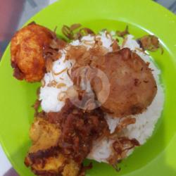 Nasi Ayam Goreng Nugget Sosis Goreng Sambel