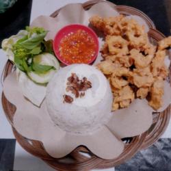 Cumi Crispy Lalapan