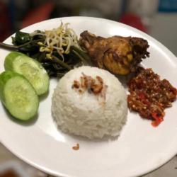 Paket Ayam Goreng Plecing