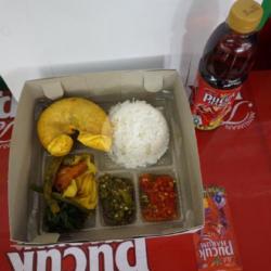 Nasi Gulai Tambusu/usus X Teh Pucuk