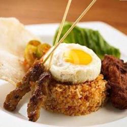 Nasi Goreng  Sate Special (ayam/seafood)