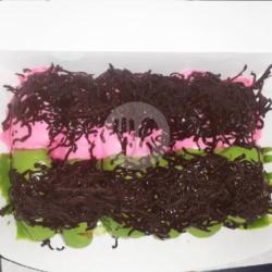 Pisang Crispy Strawbery   Greentea Toping Coklat Serut
