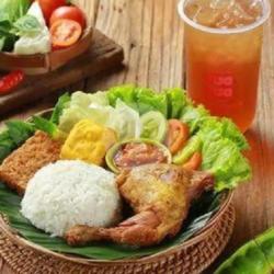 Ayam Penyet Sambal Dadakan