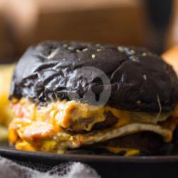 Burger Black Cheese