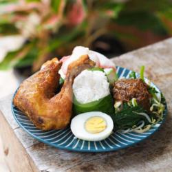 Nasi Pecel Siram Ayam Goreng