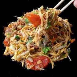 Fried Noodles Chicken