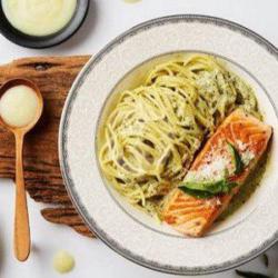 Grill Salmon 200gr   Creamy Spaghetti