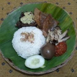 Nasi Gudeg Komplit