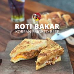Roti Bakar Beef Creamy Cheese (container)