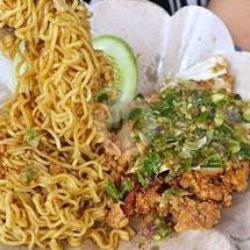 Indomie Goreng   Ayam Geprek Sambel Ijo   Telor Ceplok   Lalapan