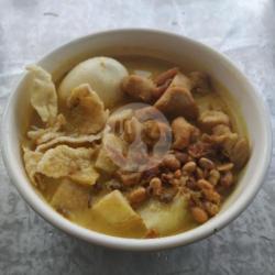 Lontong Kari Special Ayam Pilet