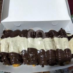 Pisang Crispy Isi 8 Rasa Coklat Tiramisu Coklat