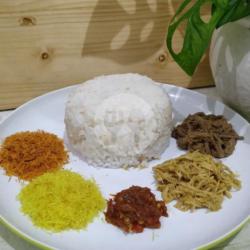 Nasi Krawu Daging Suwir